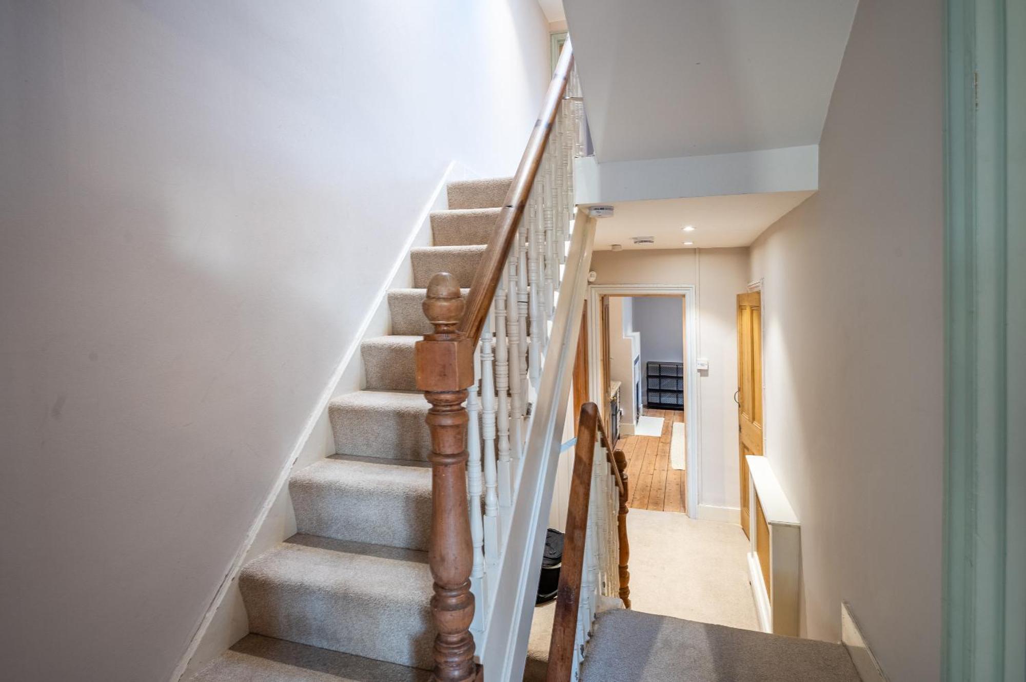 Vesto Three Bedroom Duplex In Clapham Apartamento *