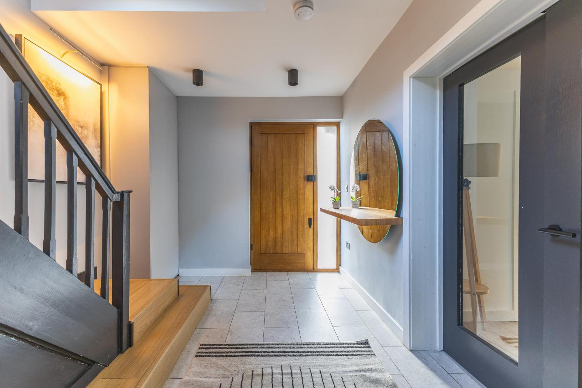 Upscale House In Acton East * Londres