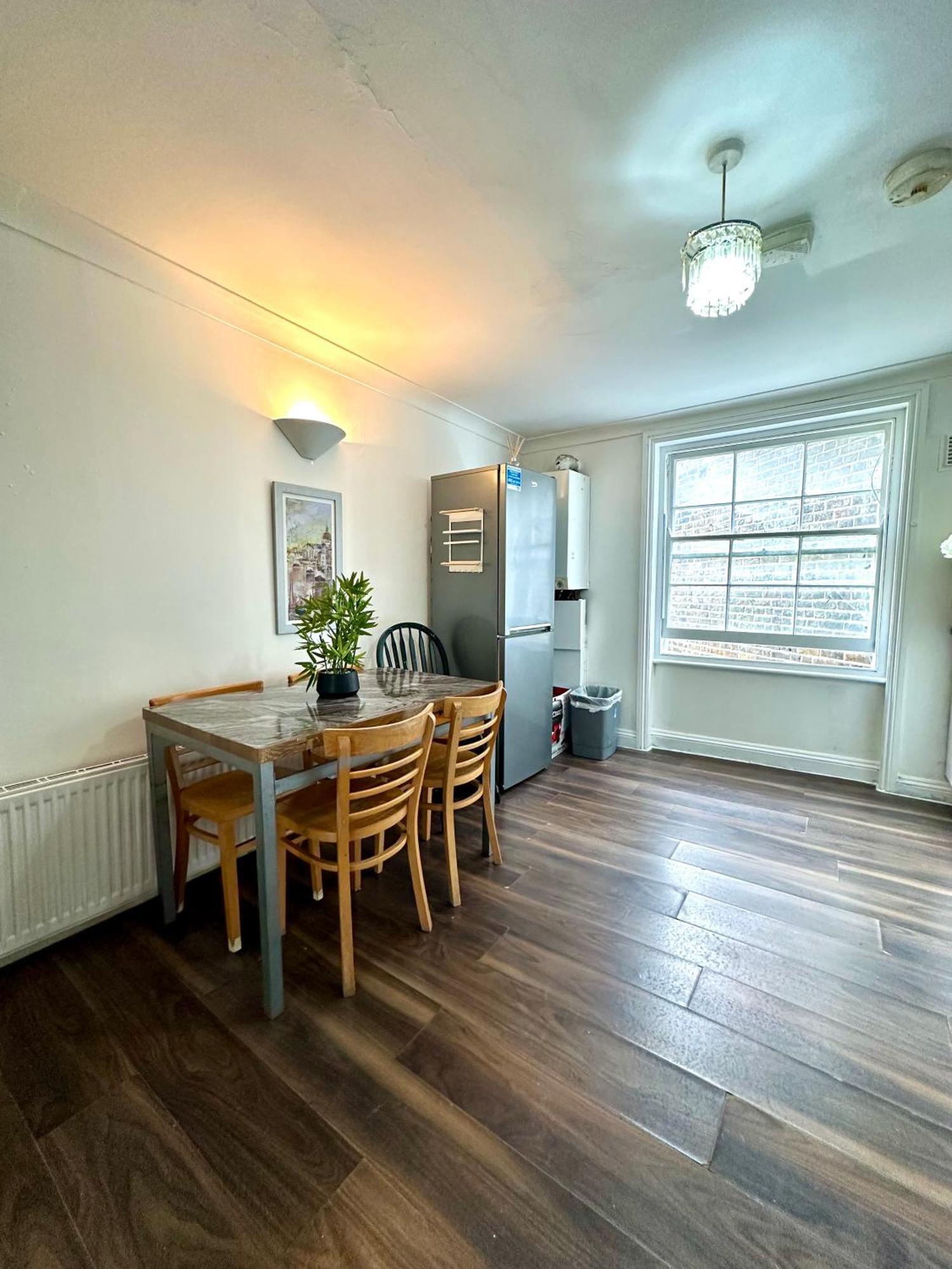 Spacious 4- Bedroom Flat! Kings Cross, St Pancras Appartement