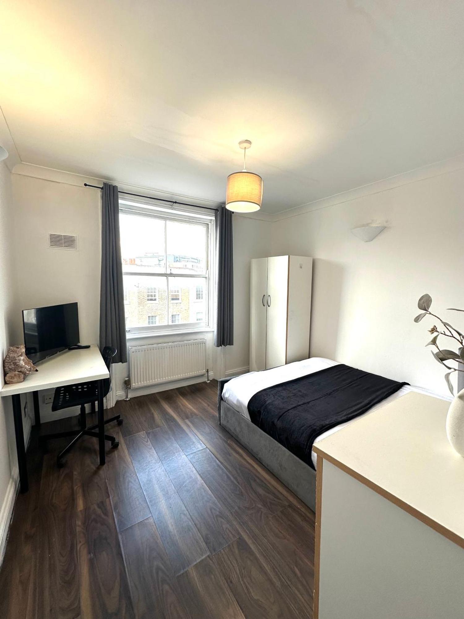 Spacious 4- Bedroom Flat! Kings Cross, St Pancras Appartement *