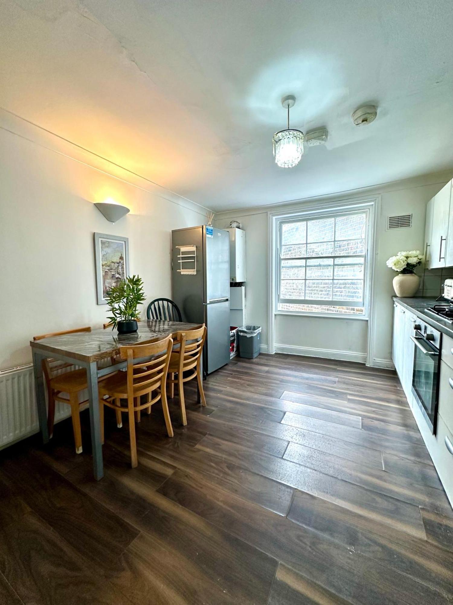 Stunning 4 Bedroom Flat In Kingscross, St Pancras! * Londres