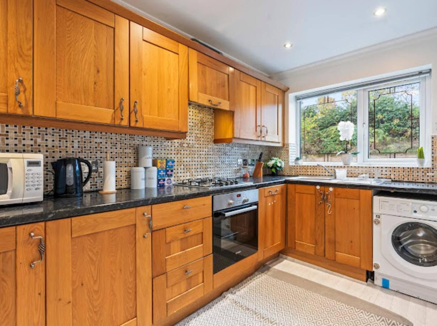 Appartement Exquisite 1br - Free Parking Only 5-mins Walk To Clapham Junction Station Londres