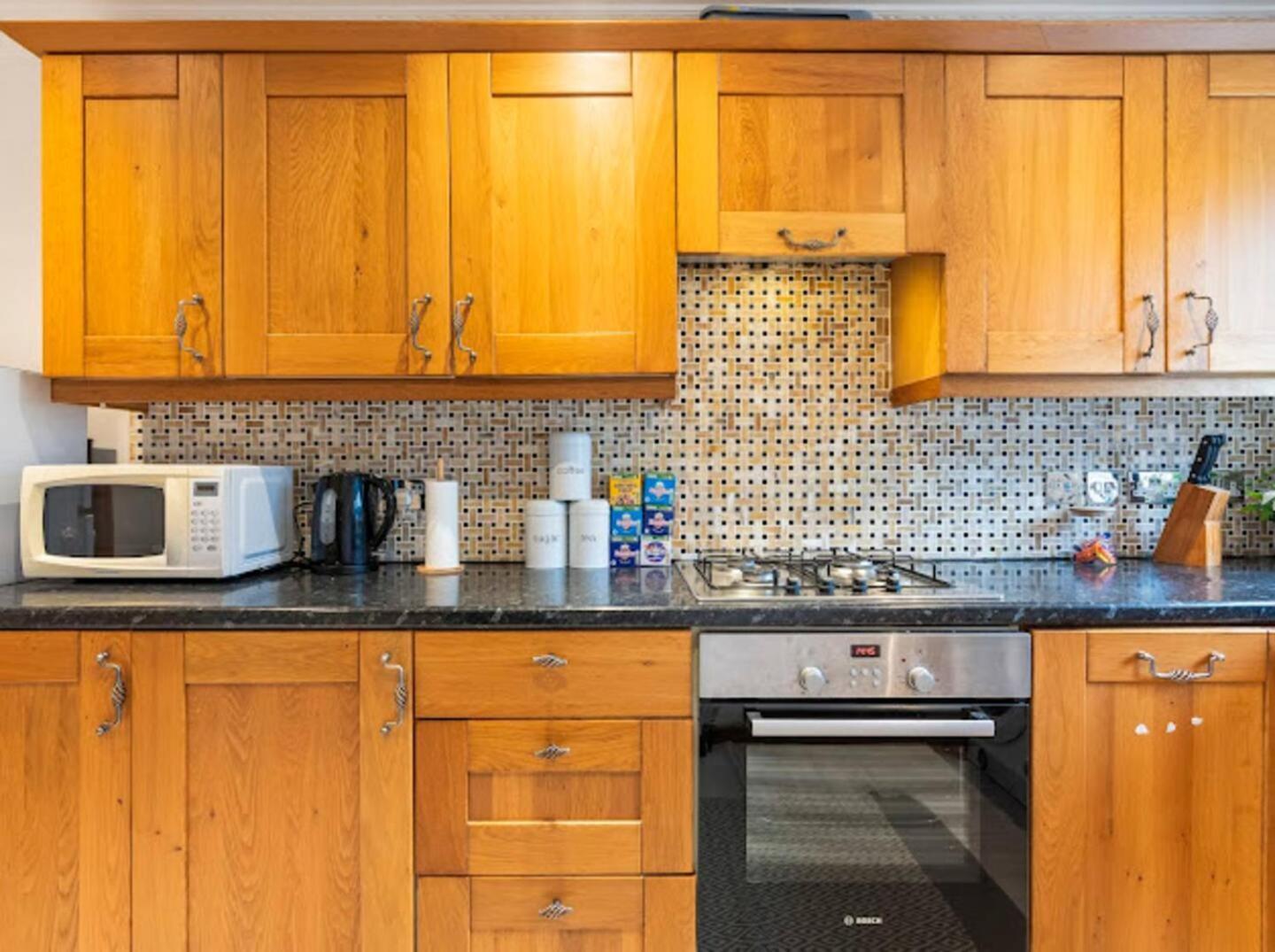 Exquisite 1br - Free Parking Only 5-mins Walk To Clapham Junction Station Londres
