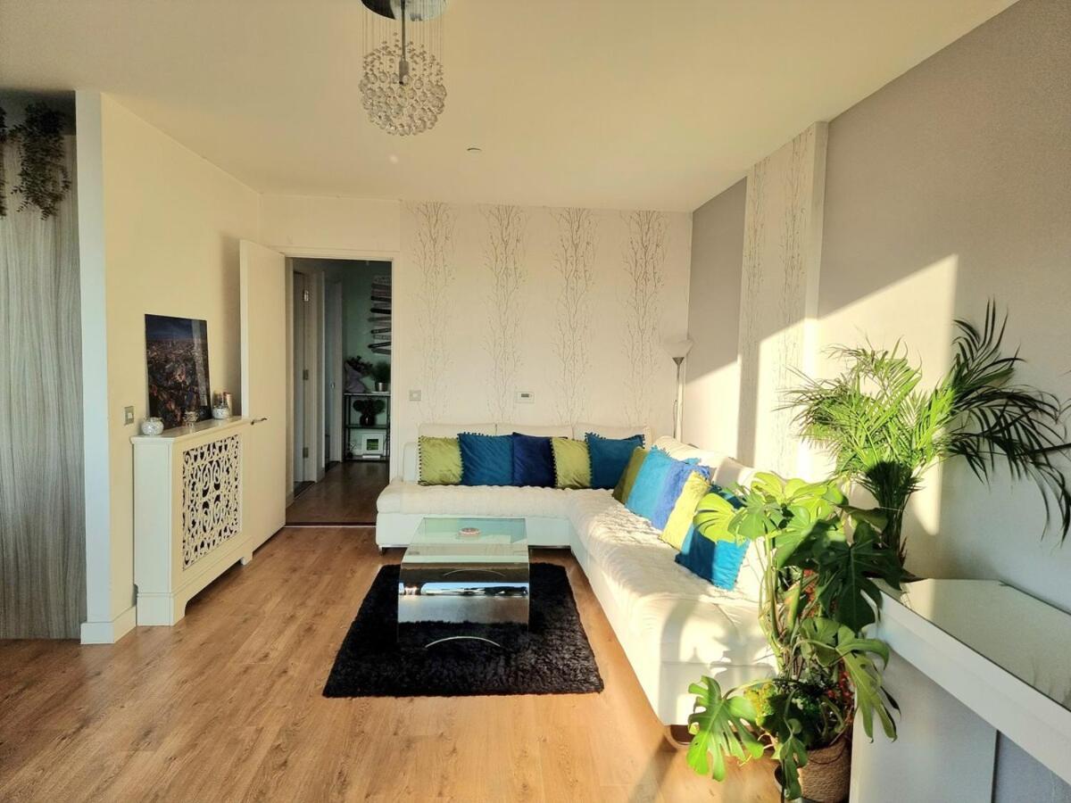 Stunning 2 Bedroom 2 Bathroom Flat With Panoramic View Appartement *