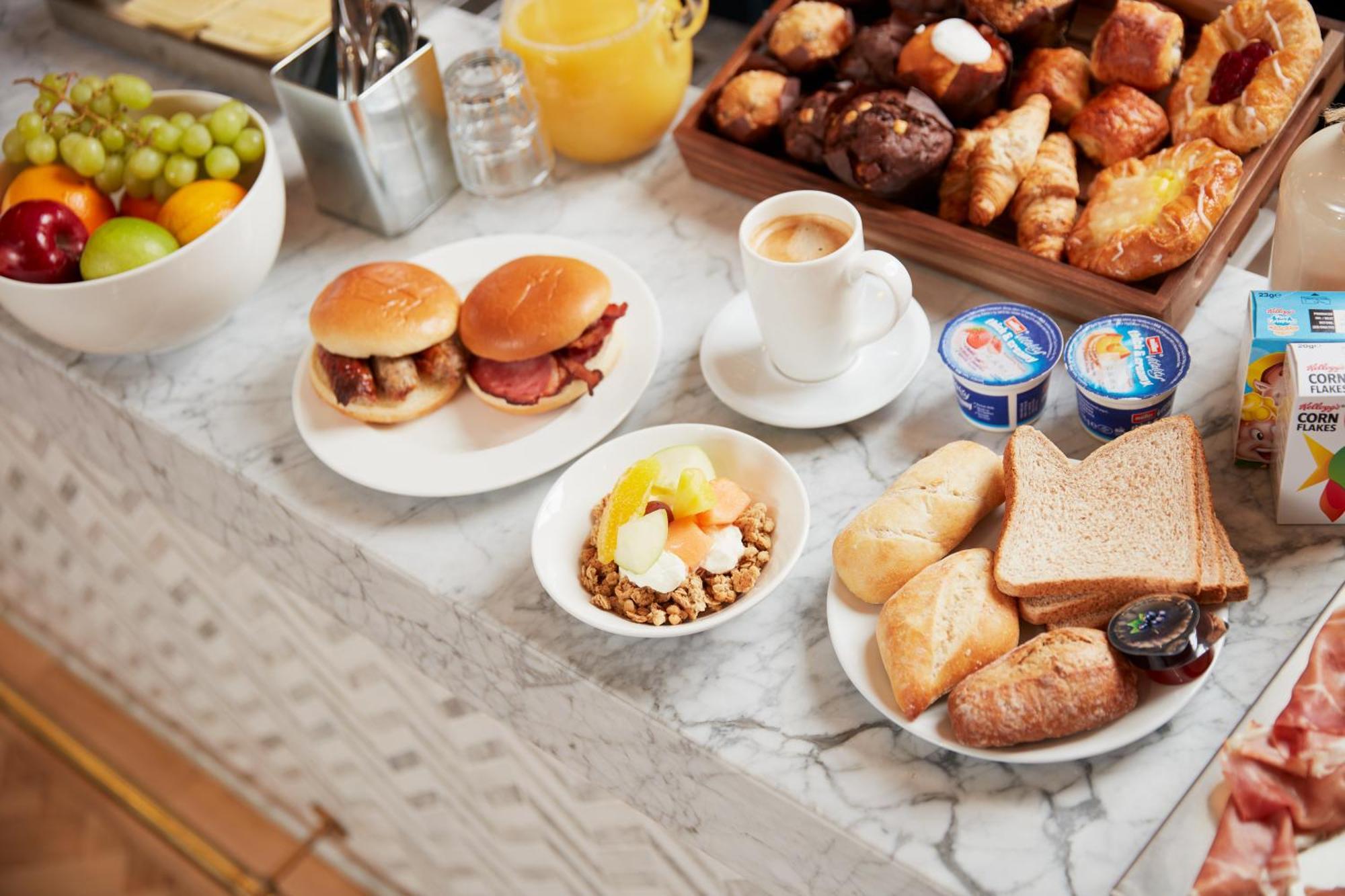 Marlin Waterloo Hotel 4*