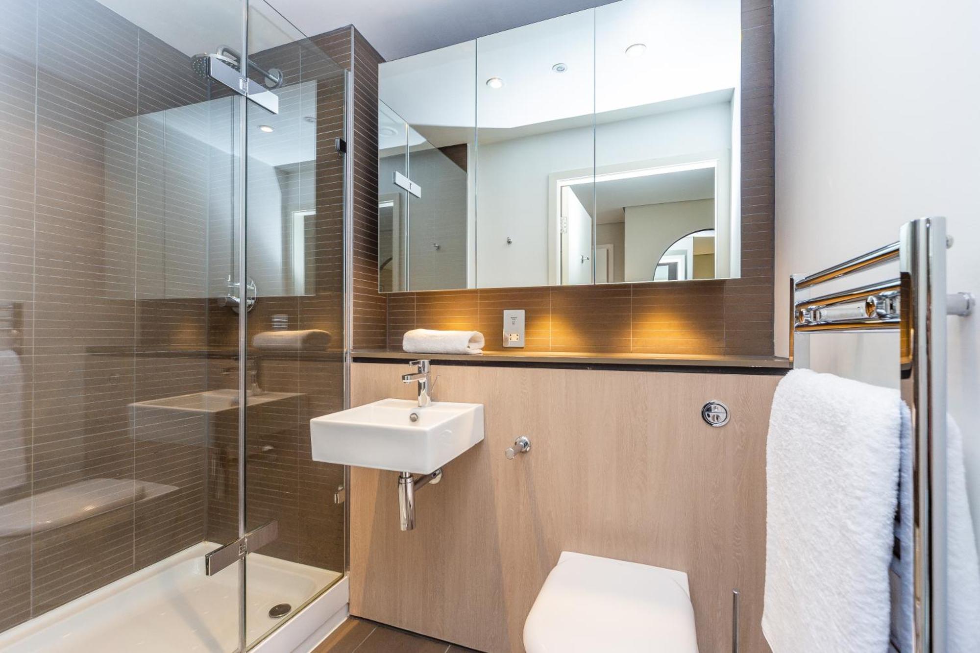 Merchant Square Apartment