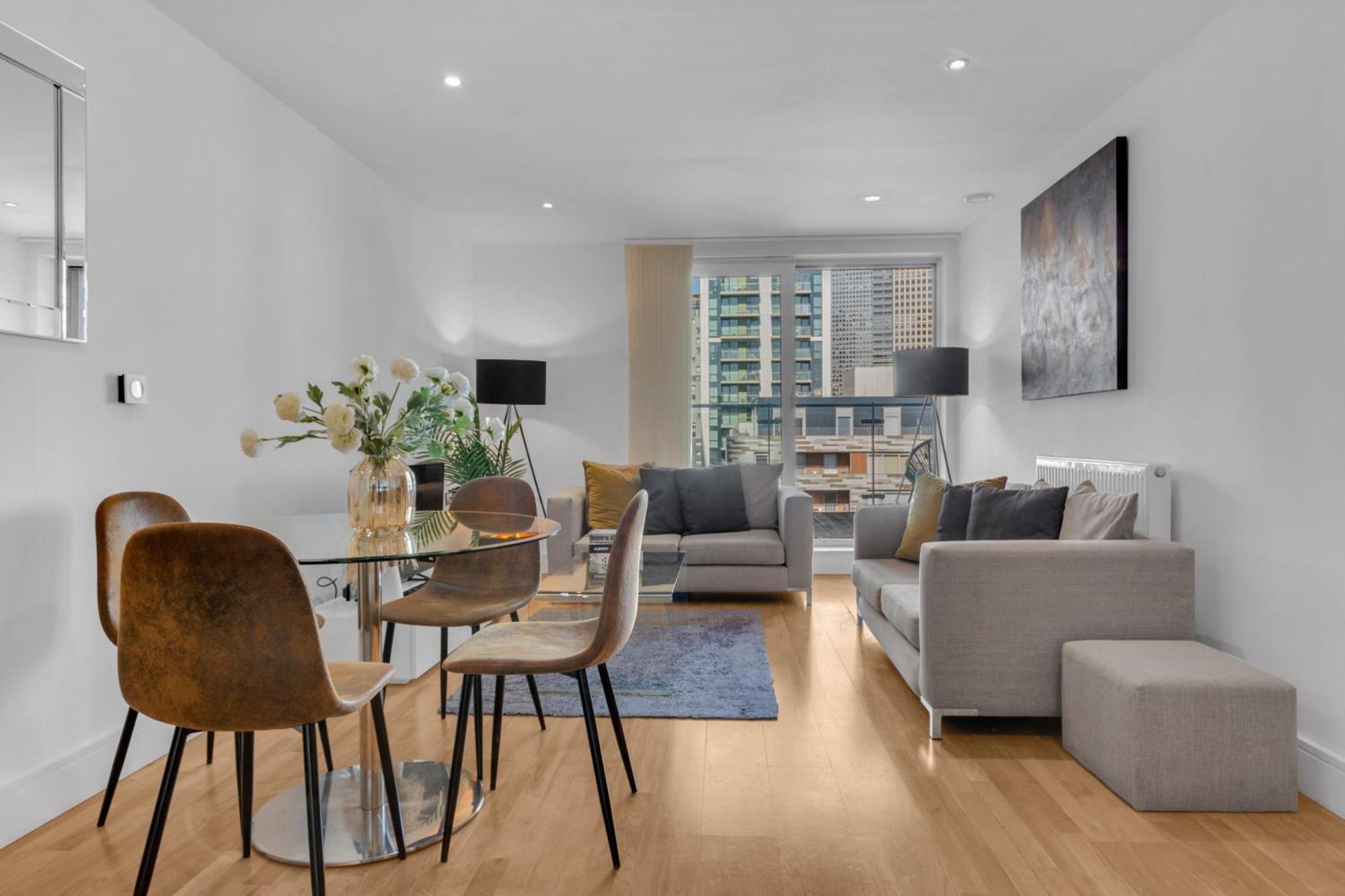 Mysquare Two Bedroom Serviced In Indescon Square Londres