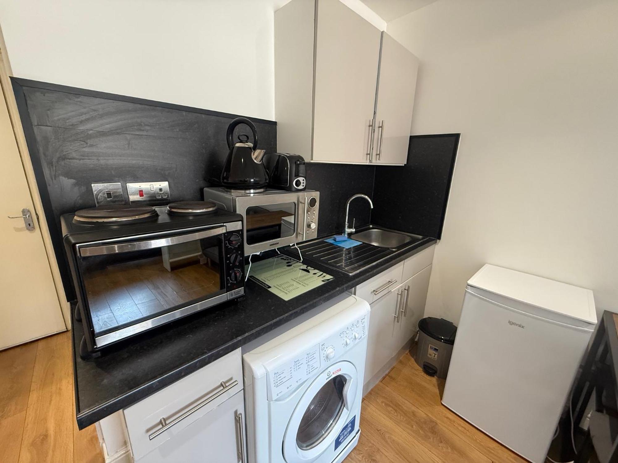 Cosy - Finchley Road Londres