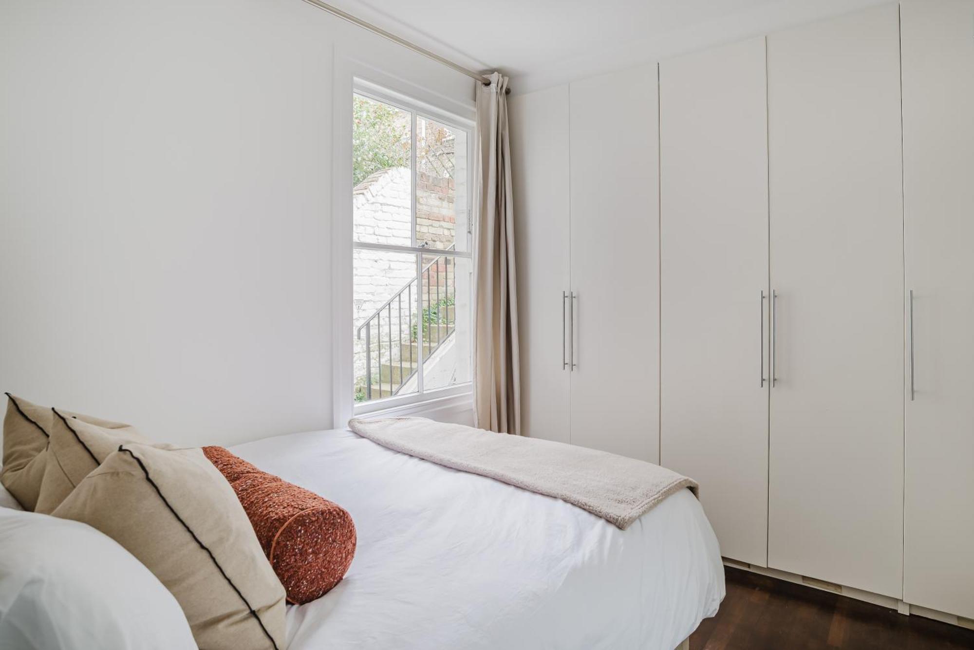 Specious Bright Flat With Garden In