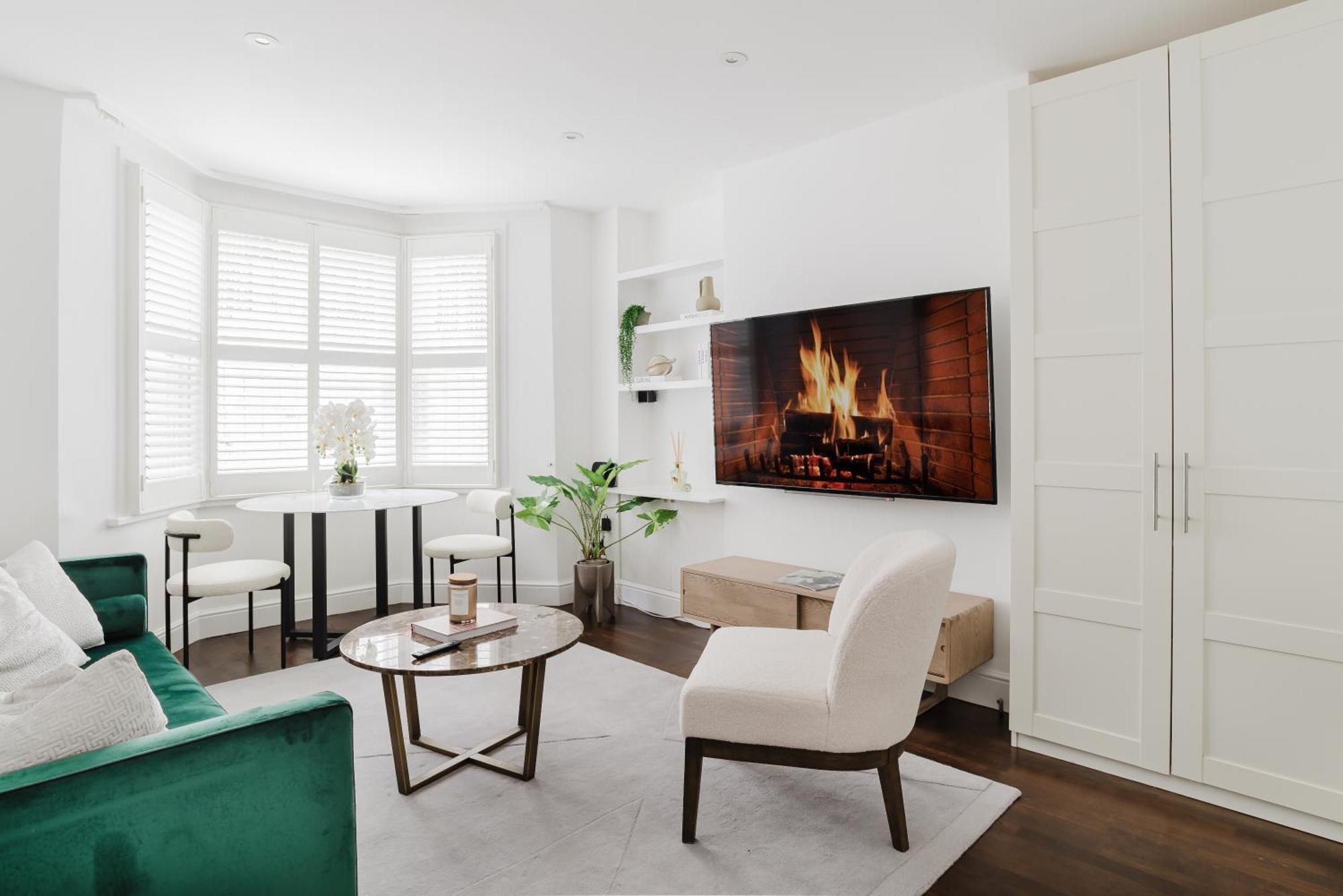 Specious Bright Flat With Garden In * Londres