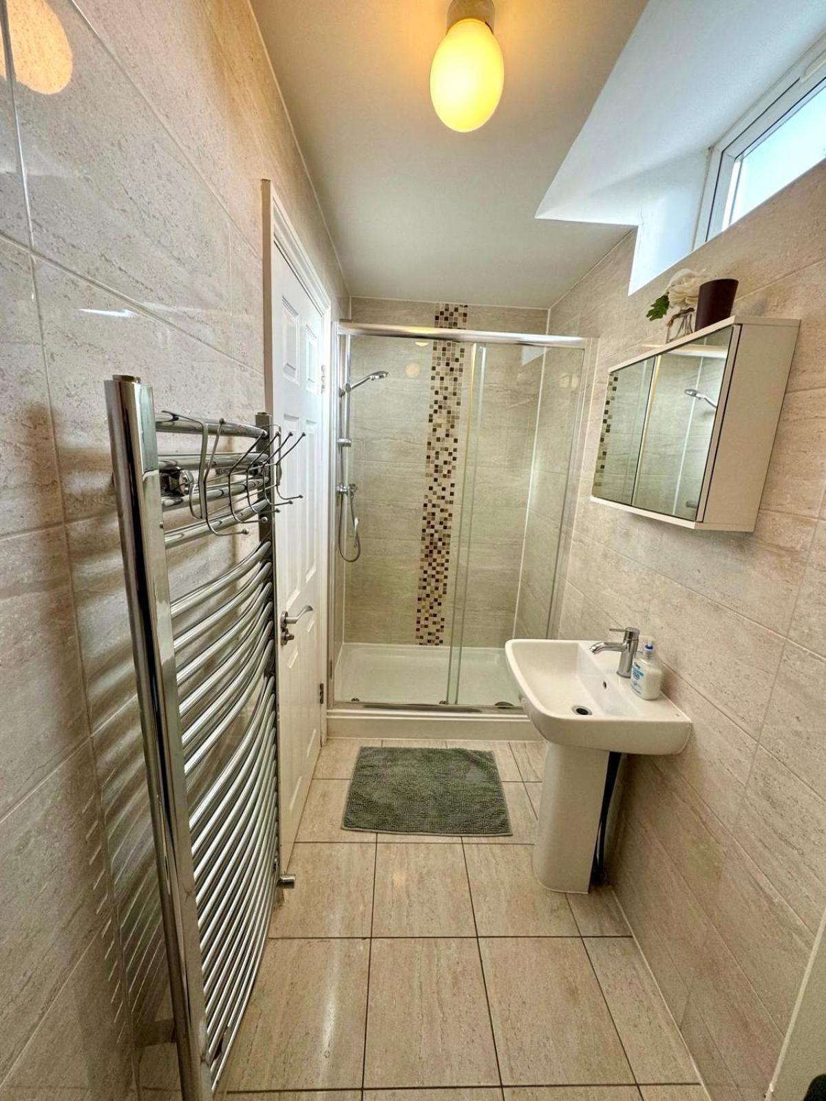 1 Bed Flat A Step To Emirates Stadium *