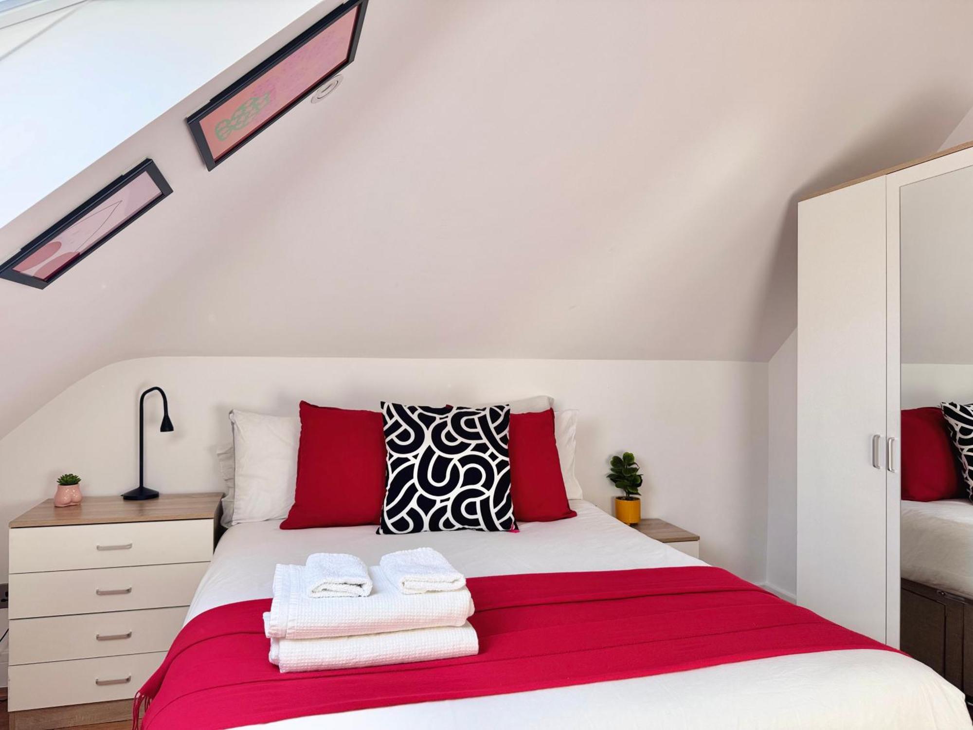 En-suites With Free Parking 30min To Maison d'hôtes