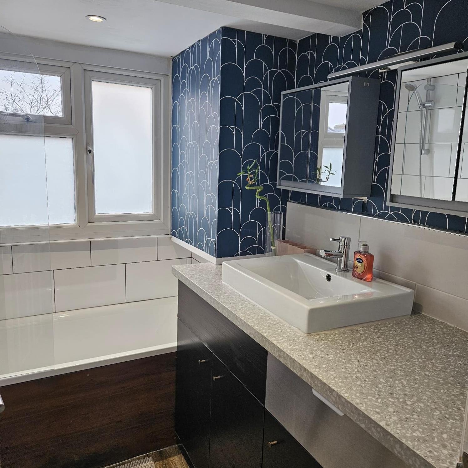 Stylish Floor Flat In The Heart Of Camden! *
