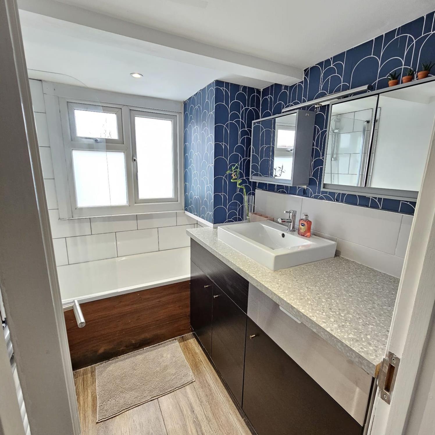 Stylish Floor Flat In The Heart Of Camden! London