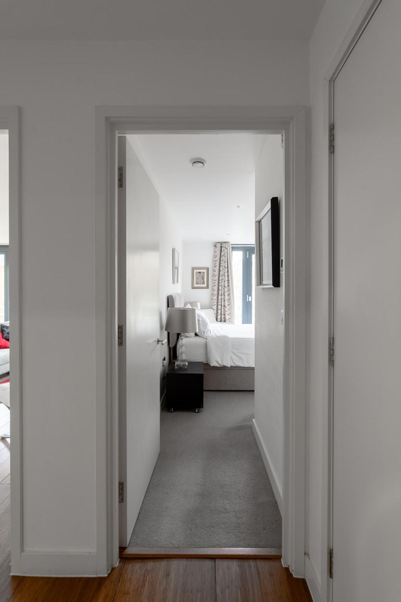 Appartement Modern, Stylishly Furnished Apartment, With Wrap Around Balcony In Notting Hill Londres