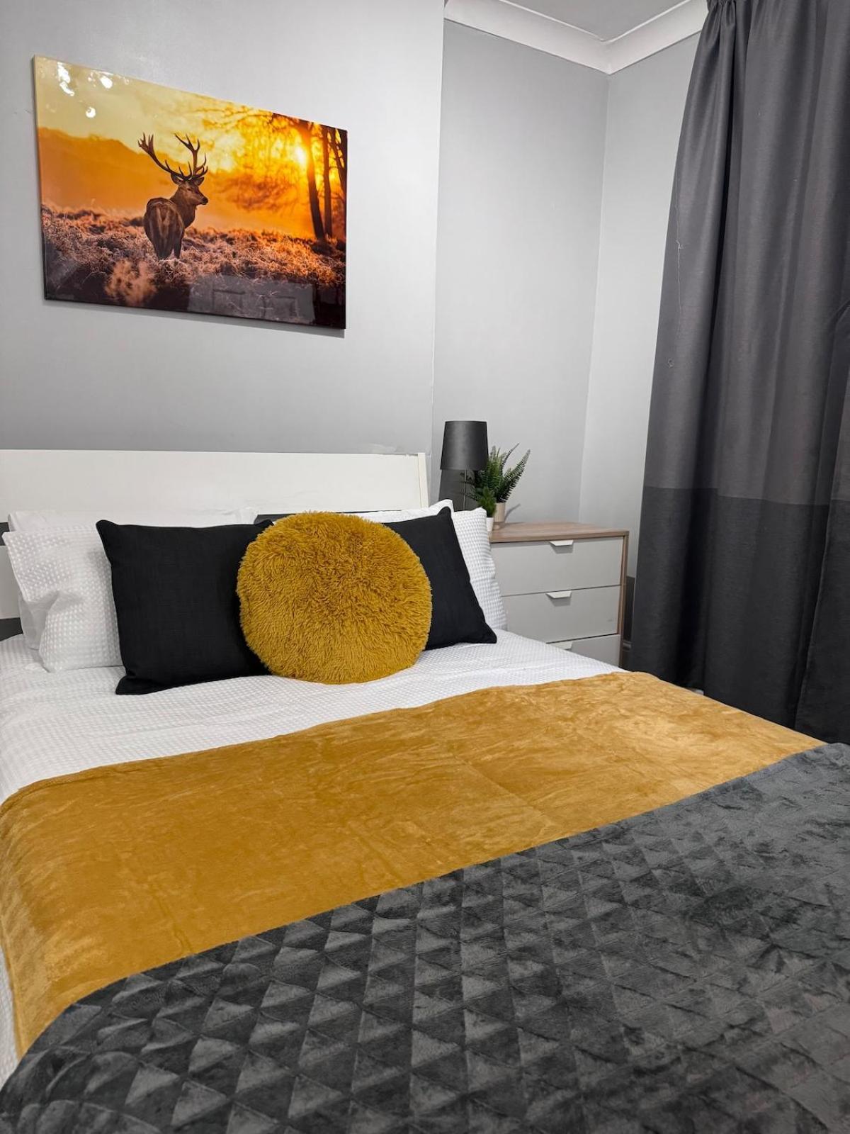 Stylish 2-bed Garden Flat, 5 Mins To Brixton Appartement Londen