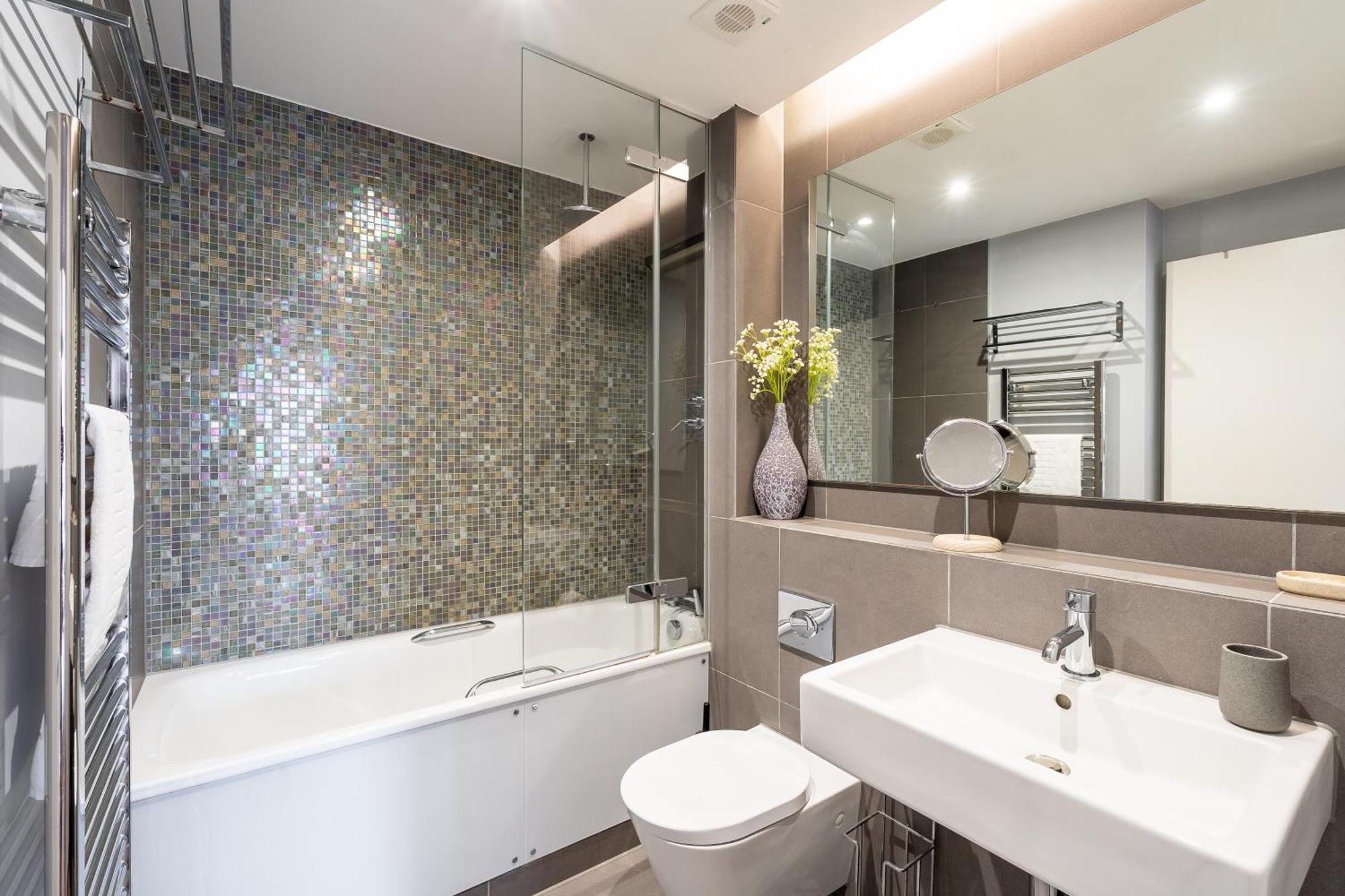 Modern, Stylishly Furnished Apartment, With Wrap Around Balcony In Notting Hill * Londres