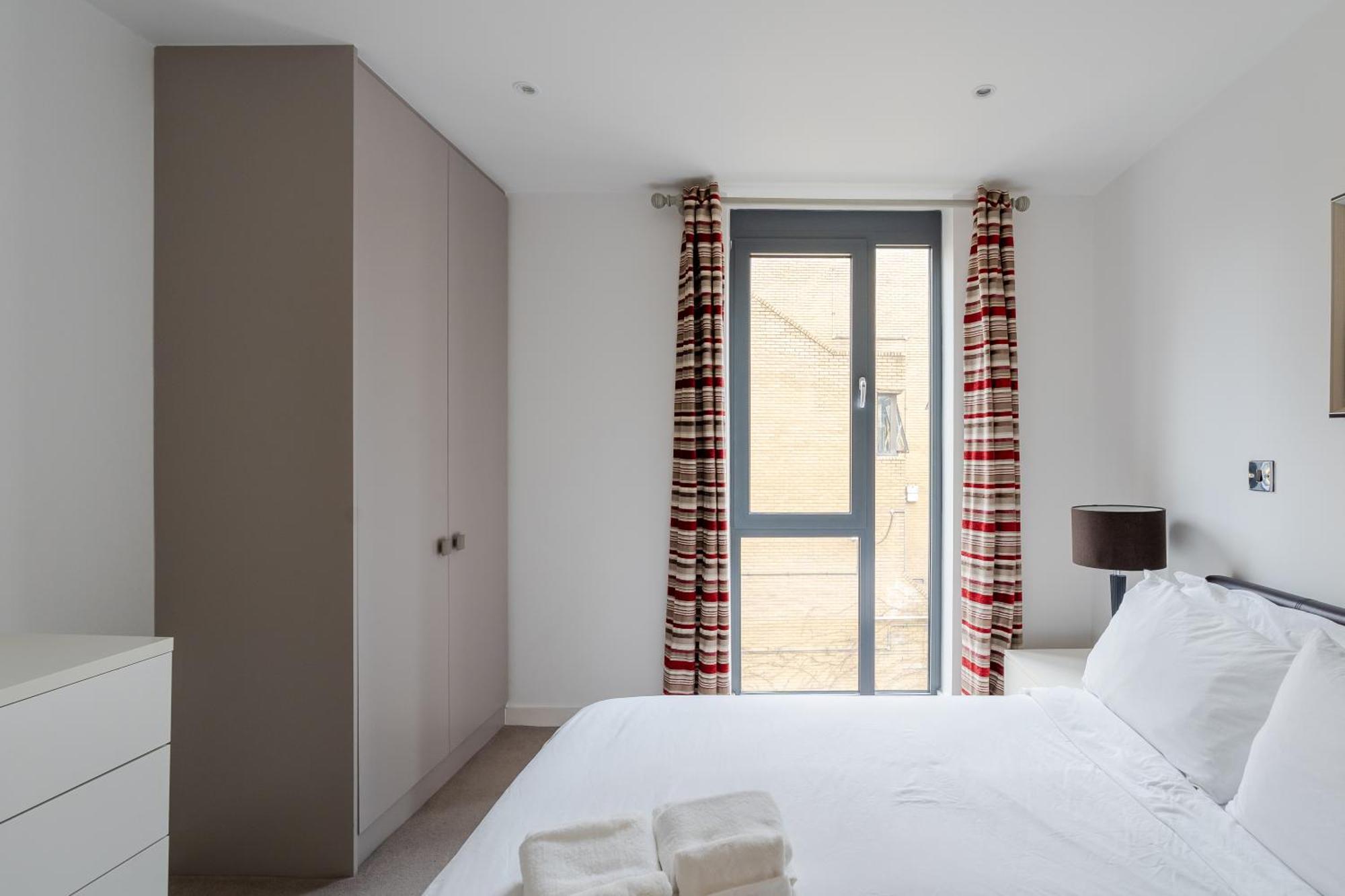 Apartamento Modern, Stylishly Furnished Apartment, With Wrap Around Balcony In Notting Hill *