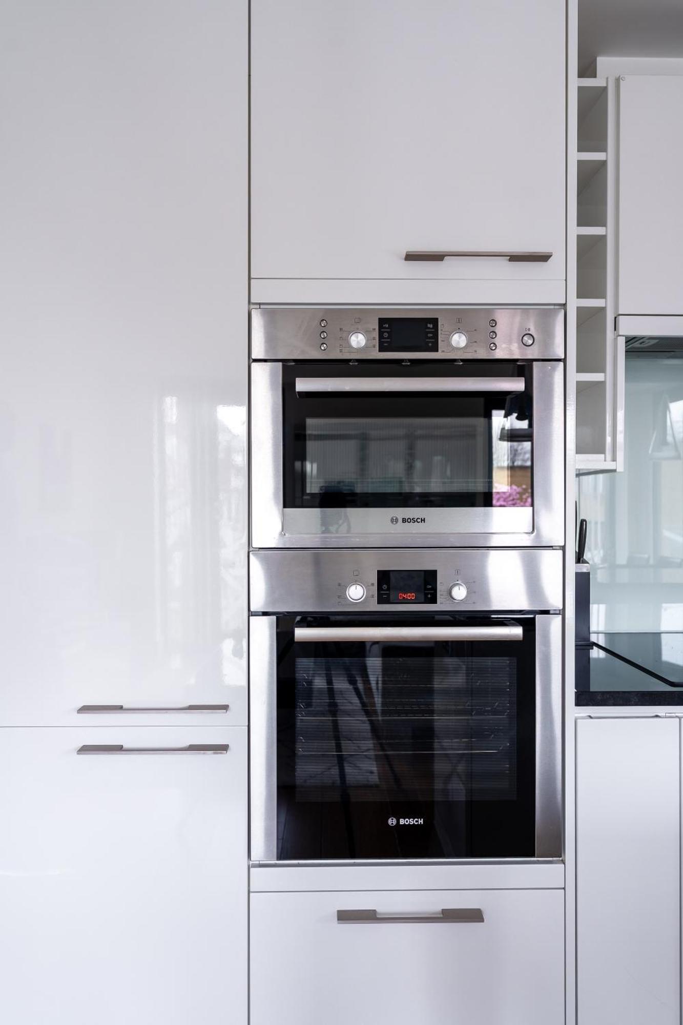 Appartement Modern, Stylishly Furnished Apartment, With Wrap Around Balcony In Notting Hill Londres