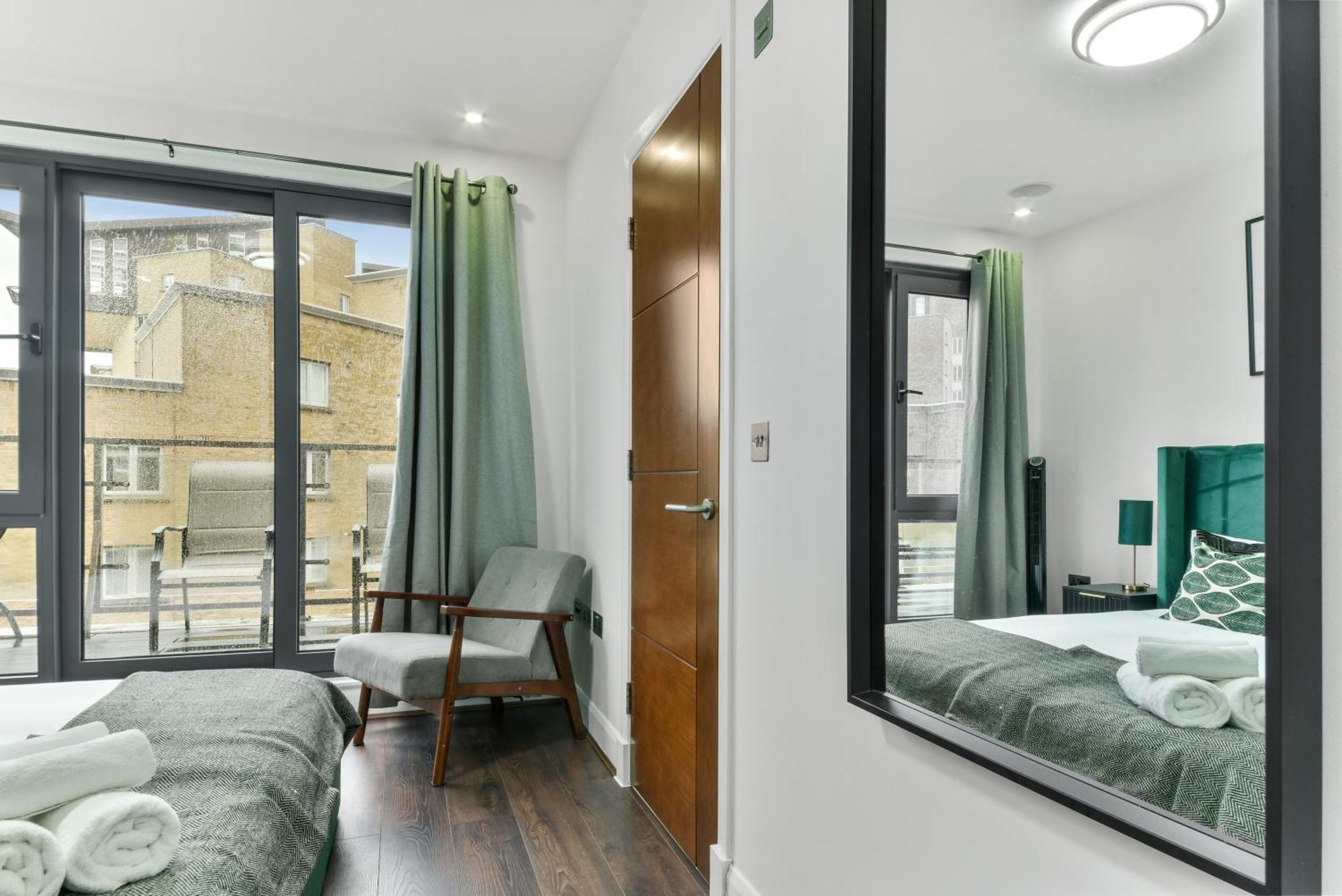 Apartamento Large 2 Bed 2 Bath Flat With Patio, Canary Wharf