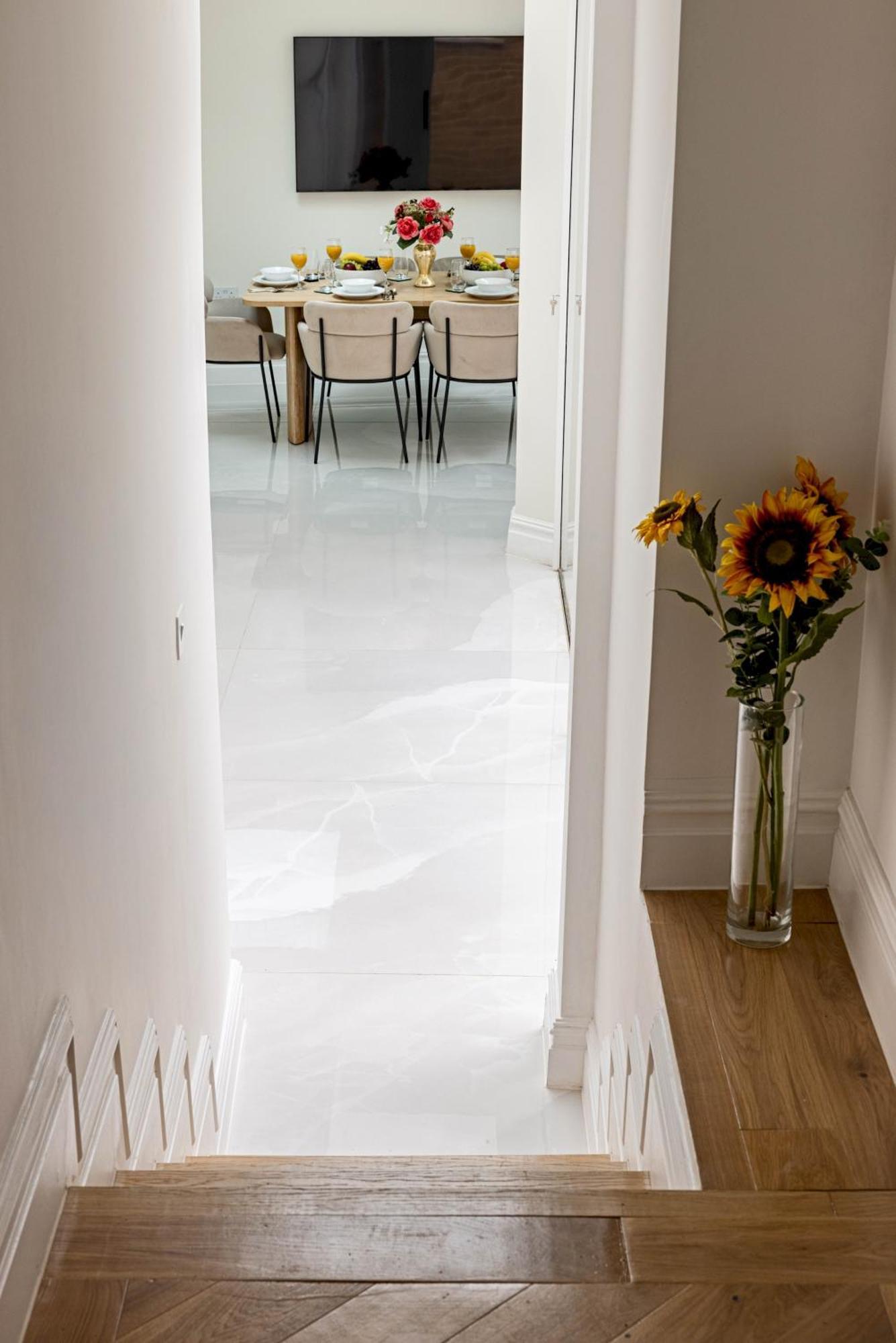 3-bdr Stunning Lux Parking Hébergement de vacances Londres