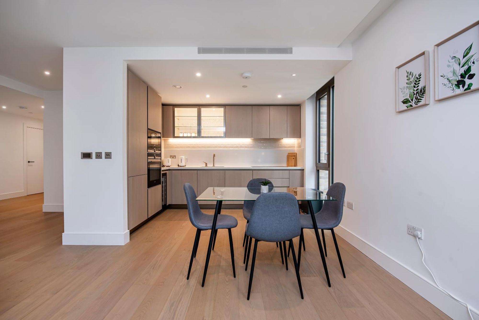 Lux And Large 2 Bed Battersea Power Station Apartamento