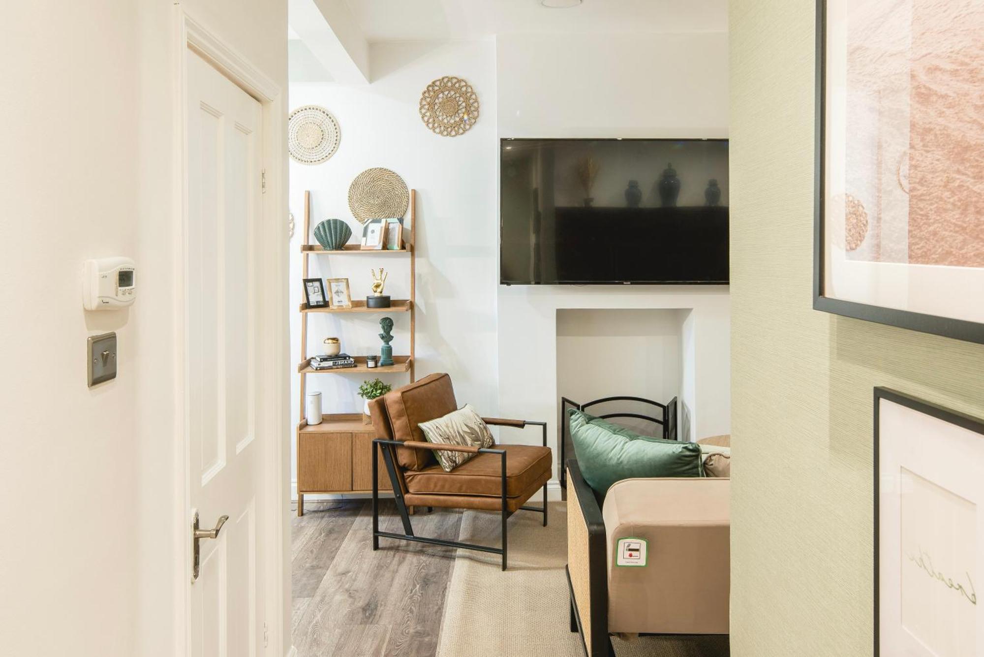 Flat Near By Kensington Olympia Exhibition-2 Bedroom Appartement *