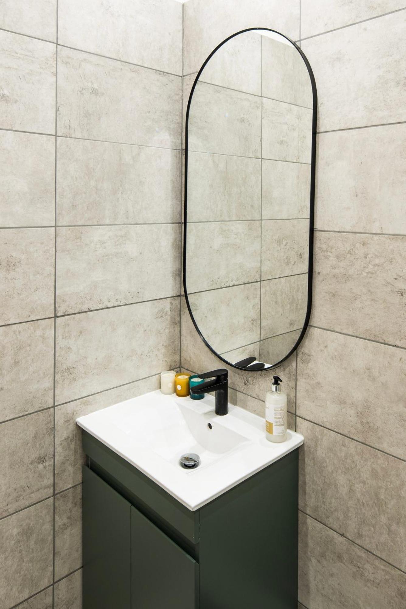 Flat Near By Kensington Olympia Exhibition-2 Bedroom Appartement *