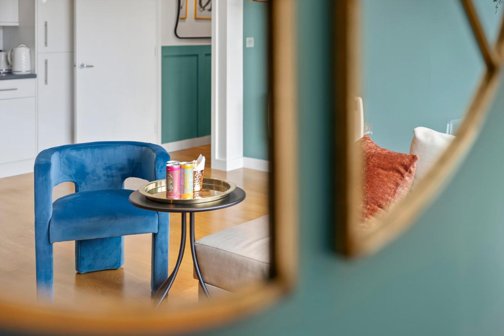 Dapper In Bustling Holloway, Islington By Gold