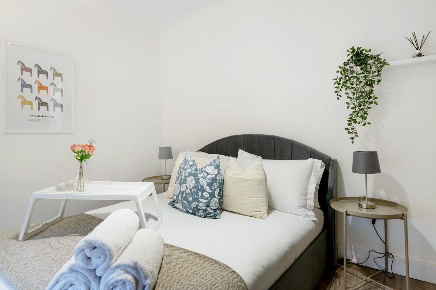 Affordable Studio, 1, 2 And 3 Bed In E14 Londres