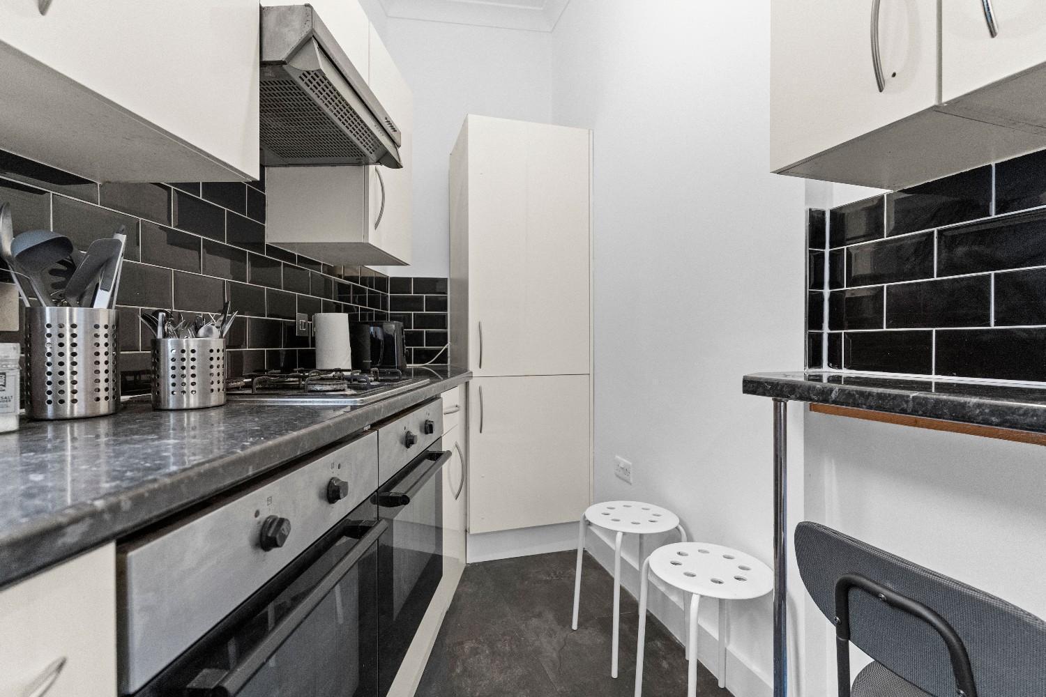 Affordable Studio, 1, 2 And 3 Bed In E14 Appartement *