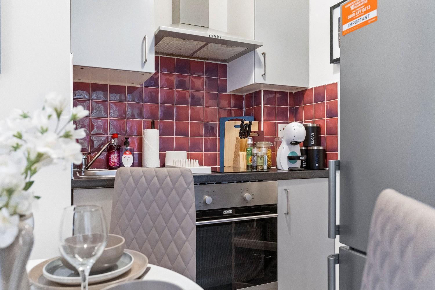 Affordable Studio, 1, 2 And 3 Bed In E14 * Londres