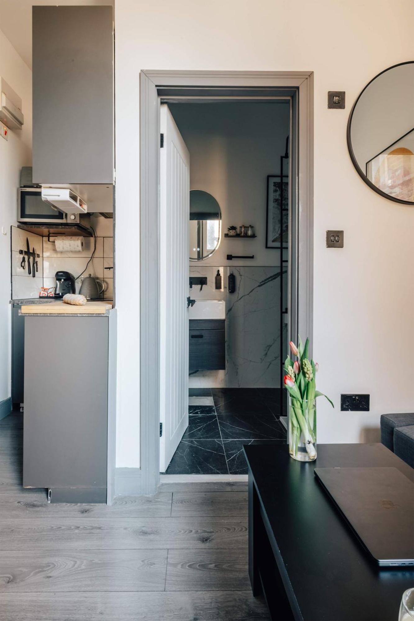 Cosy And Modern Duplex In The Heart Of Earls Court Hébergement de vacances *