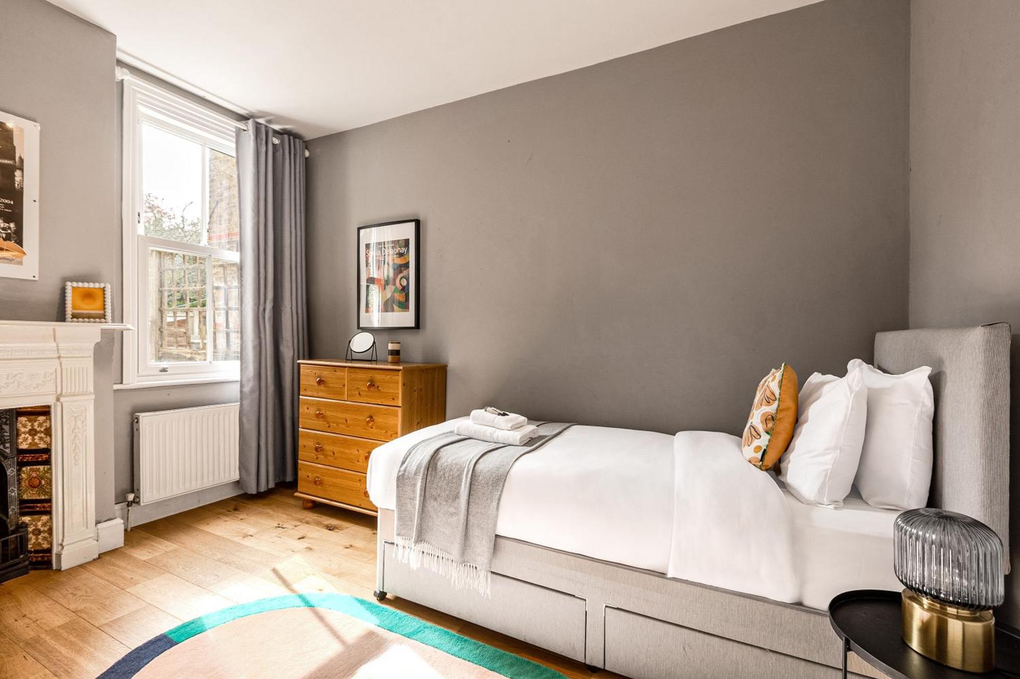 Appartement 2-br Gem In Leafy Sydenham Area With Private Garden