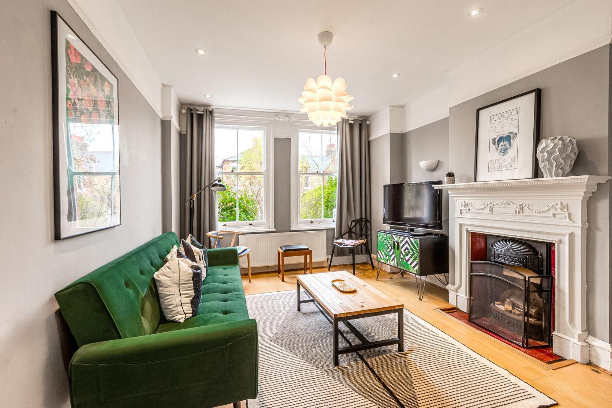 Appartement 2-br Gem In Leafy Sydenham Area With Private Garden *