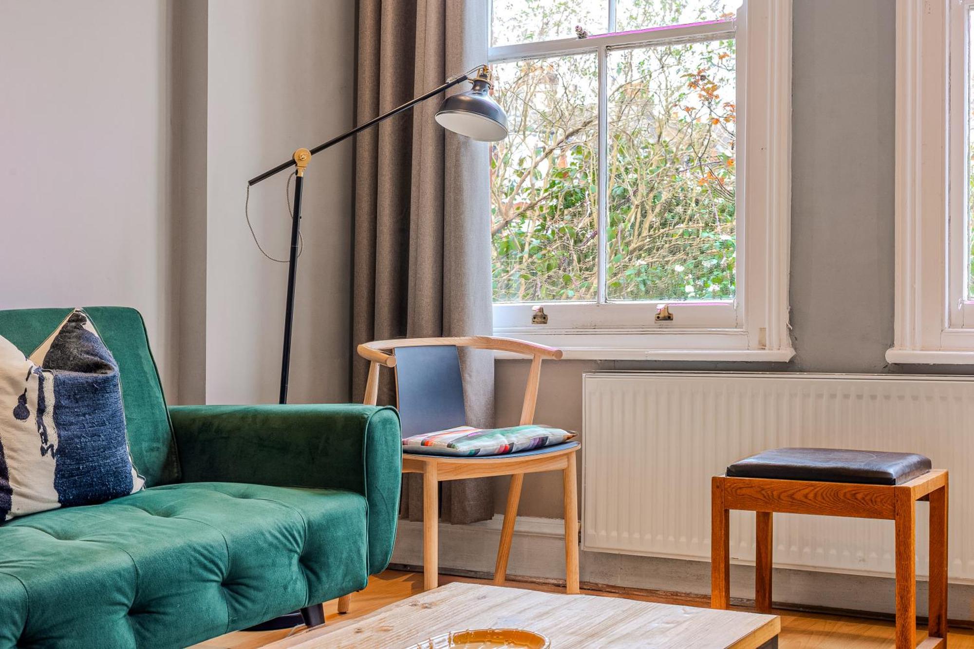 2-br Gem In Leafy Sydenham Area With Private Garden Londres
