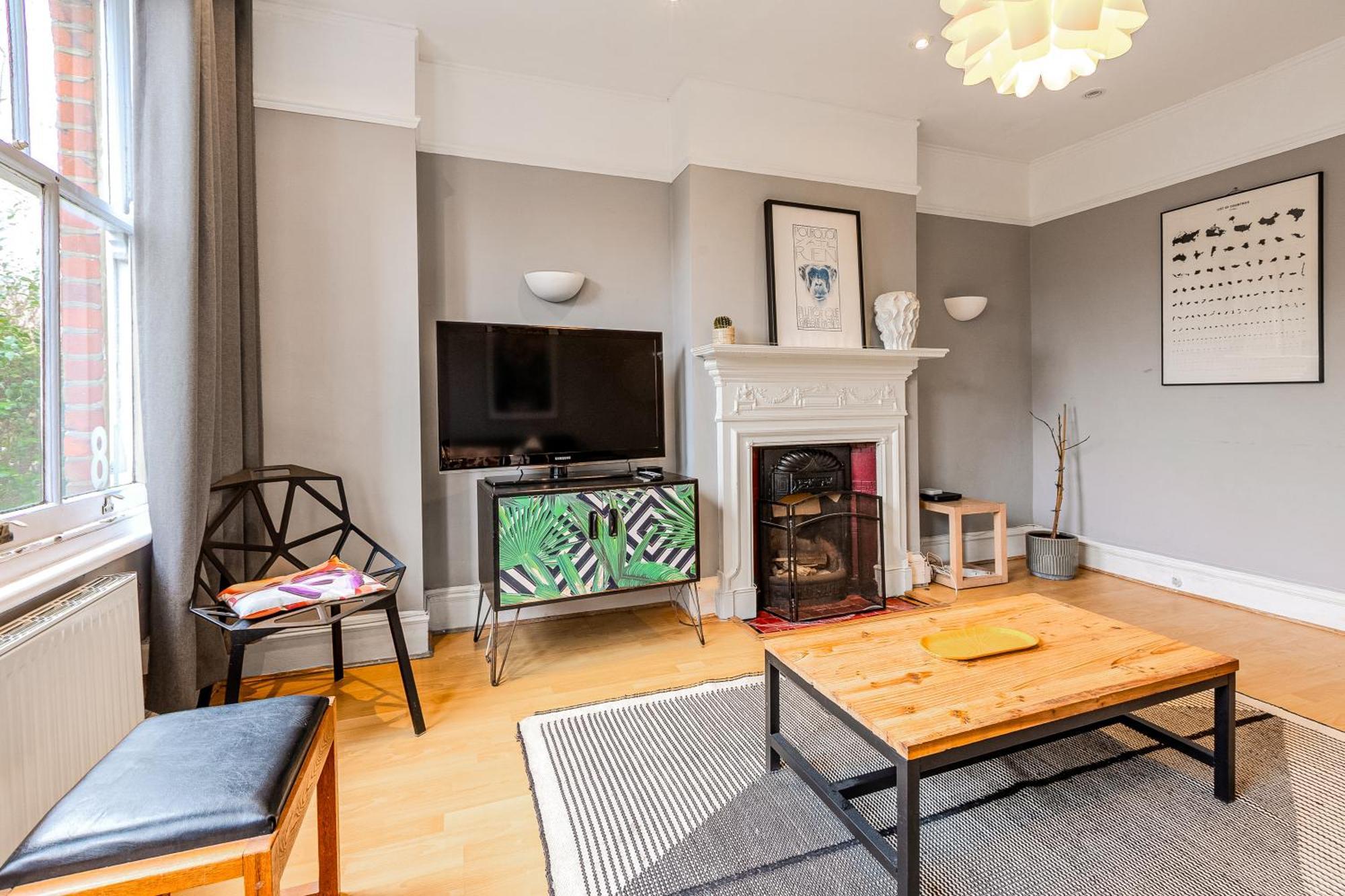 2-br Gem In Leafy Sydenham Area With Private Garden Appartement *