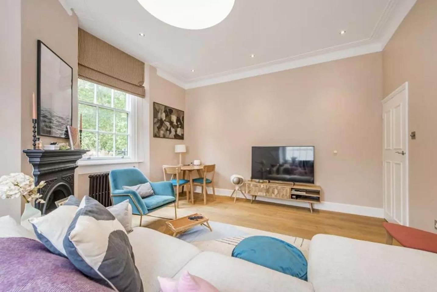 Entire 2-bedroom Flat Close To Hyde Park, Paddington Station, Bayswater And Queensway Station Londres