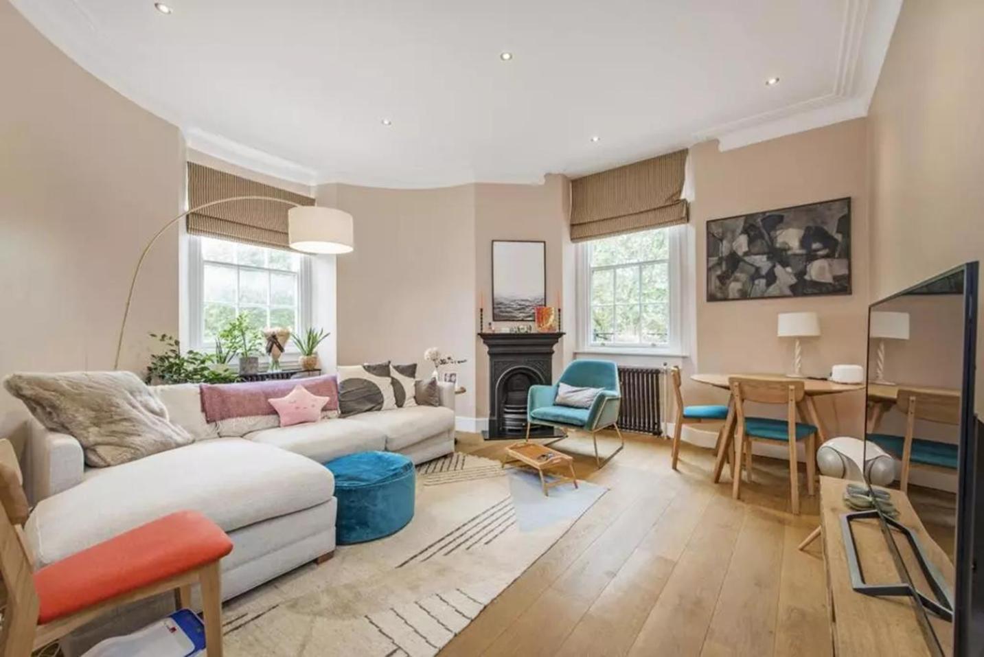 Entire 2-bedroom Flat Close To Hyde Park, Paddington Station, Bayswater And Queensway Station * Londres