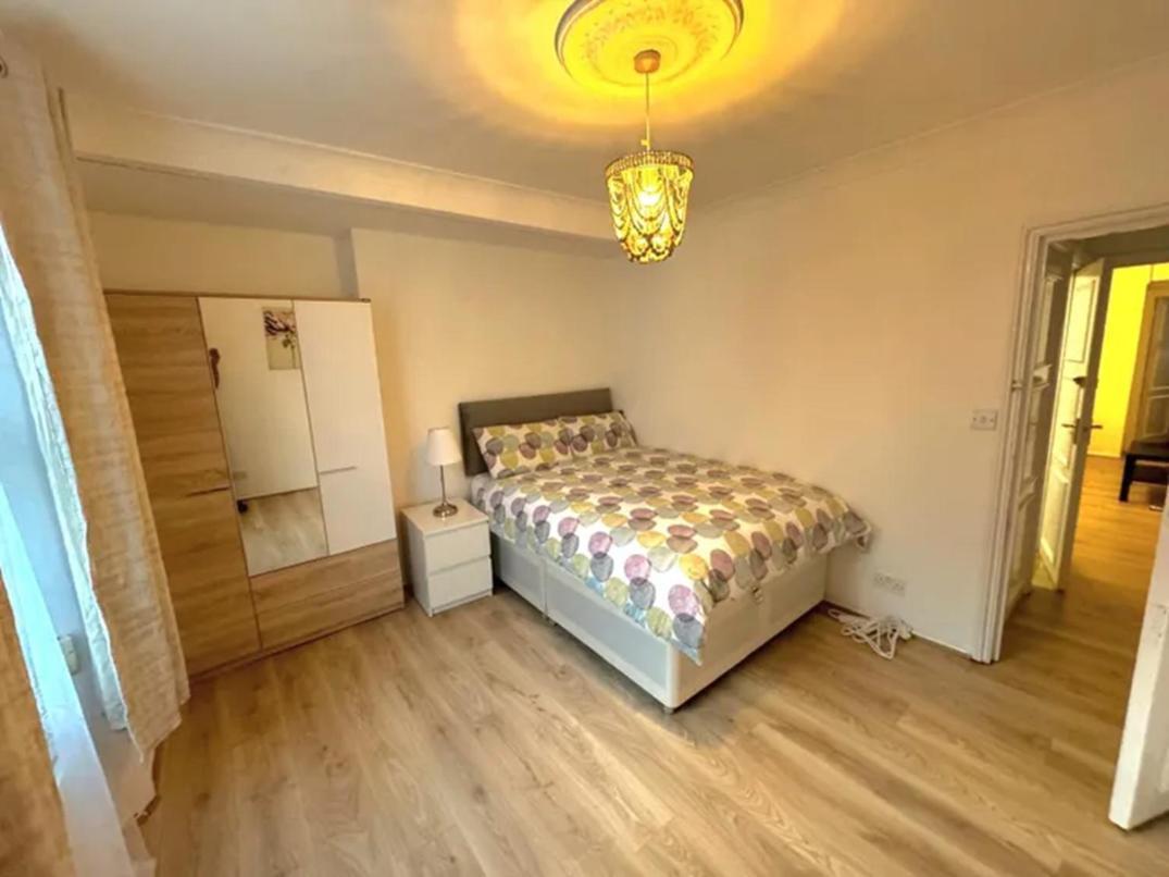 Entire 2-bedroom Flat Close To Hyde Park, Paddington Station, Bayswater And Queensway Station Appartement Londres