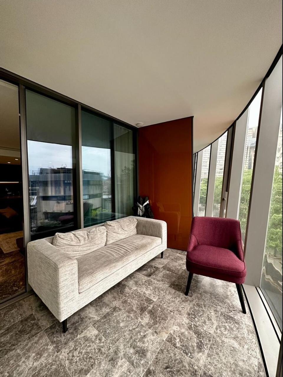 Iconic Luxury 2 Bed 2 Bath Appartement