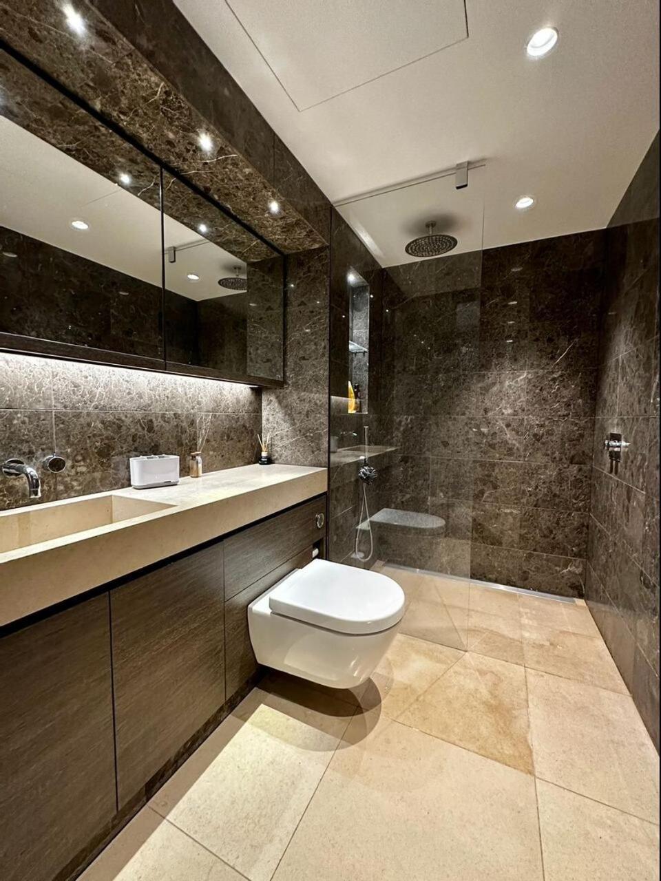 Iconic Luxury 2 Bed 2 Bath Londres