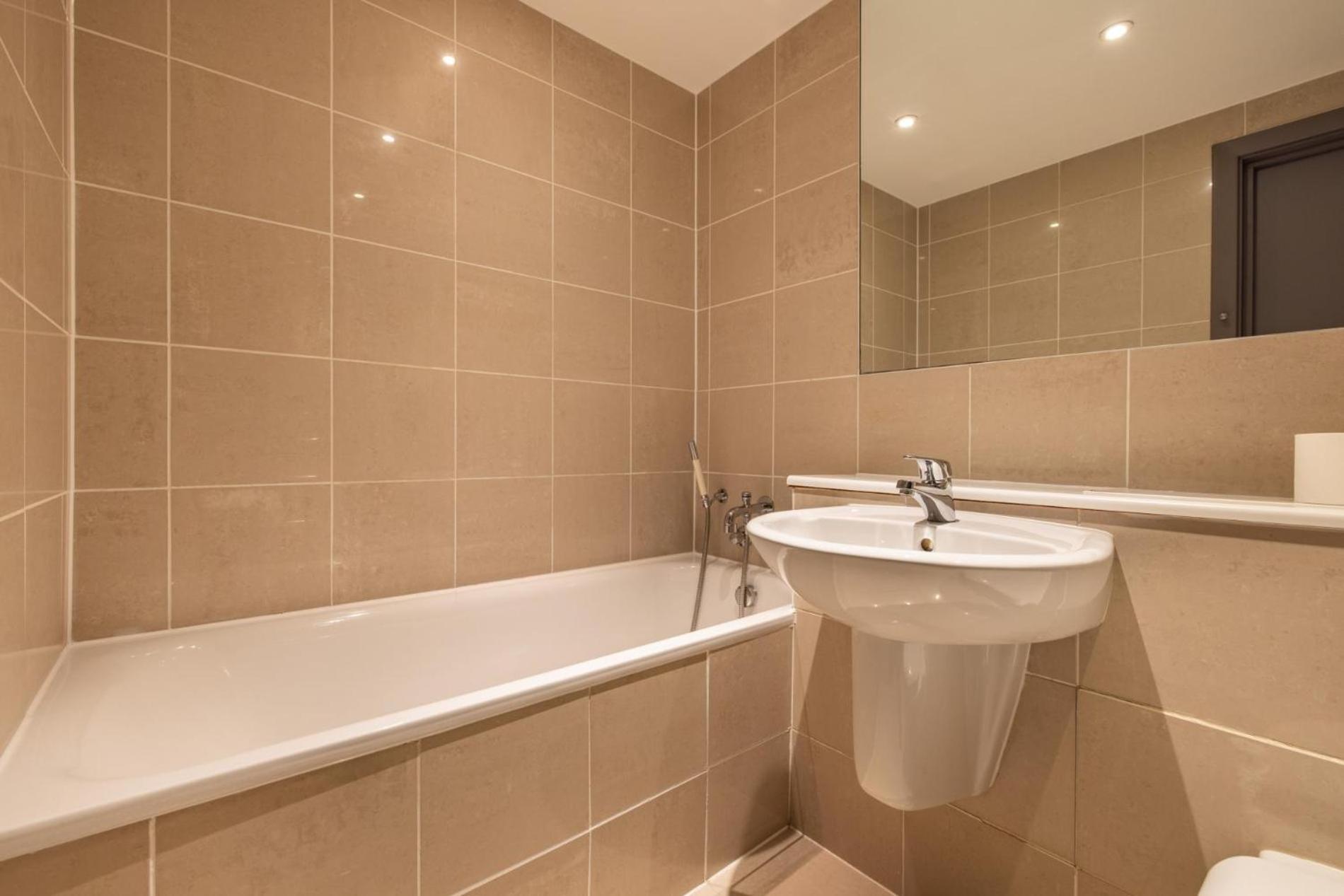 Appartement Sunshine In My Mood - 2 Bedroom Flat In Battersea Londen