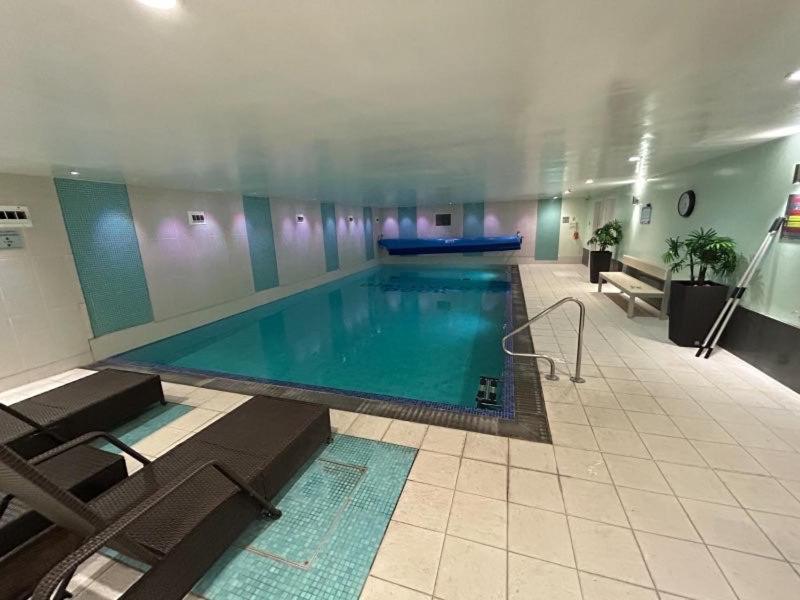 Spare In All-female 2-bedroom Flat-female Only! Pensión Londres