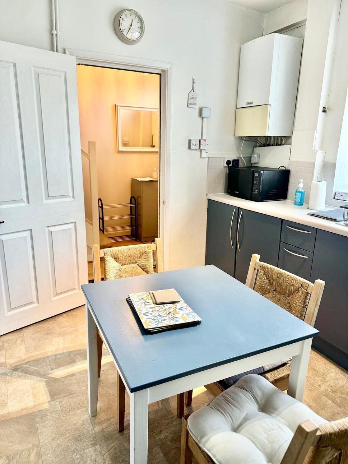 Spacious 2bed House In Clapham Common Appartement *