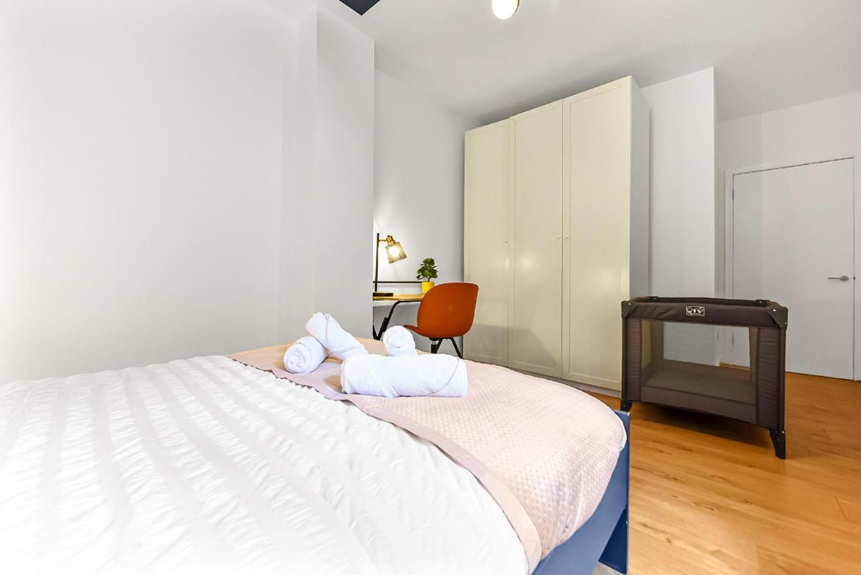 Bright And Spacious 2 Bed In Londres