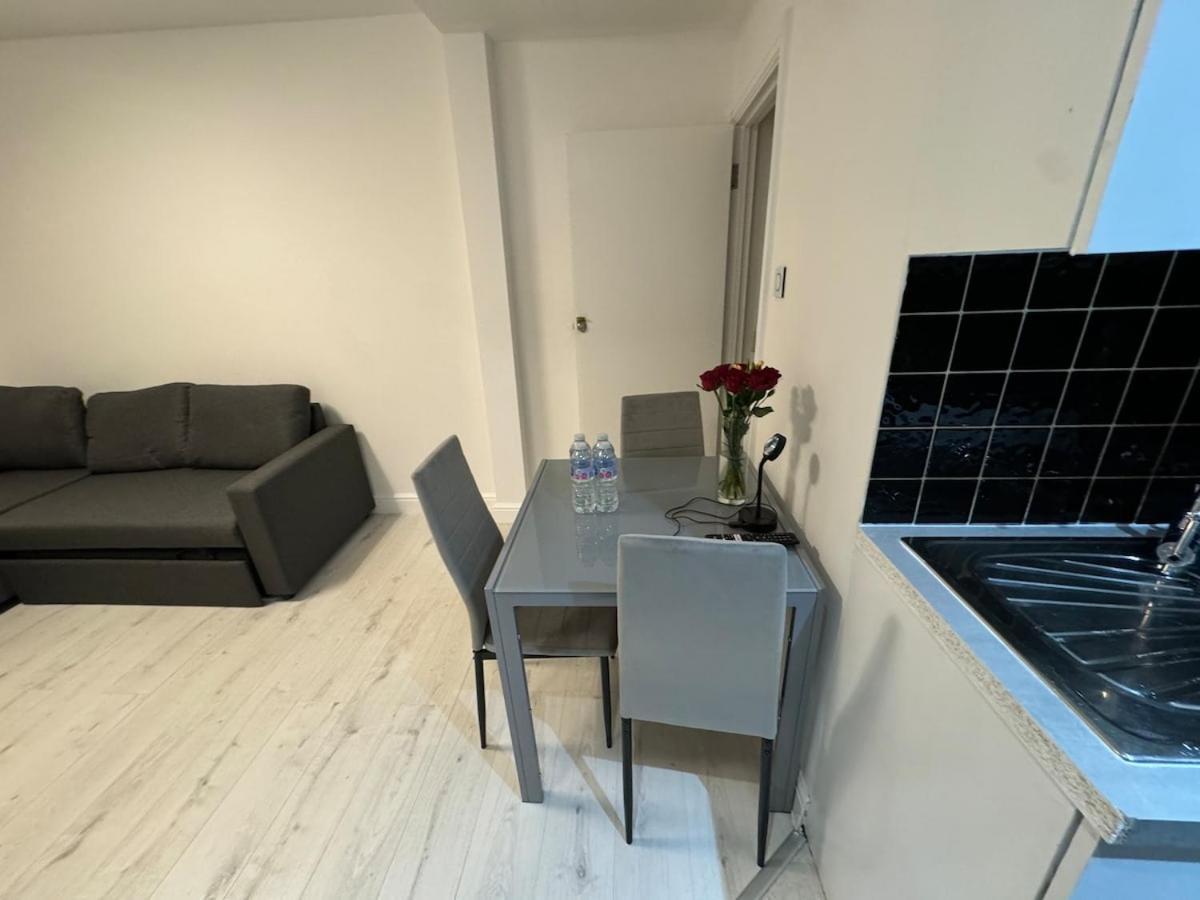 Apartamento One Bedroom Flat 2nd Floor Victoria Londres