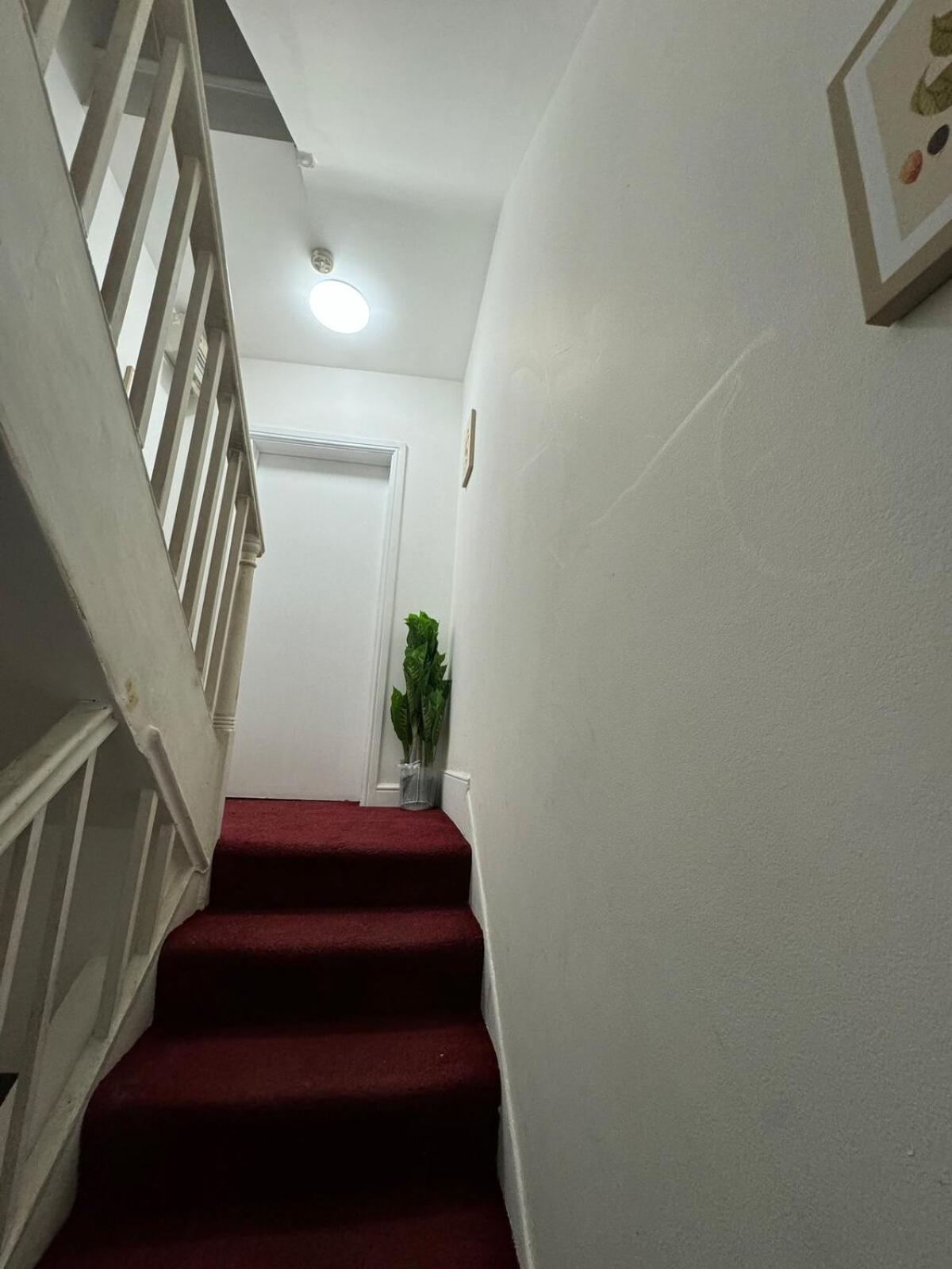 One Bedroom Flat 2nd Floor Victoria * Londres