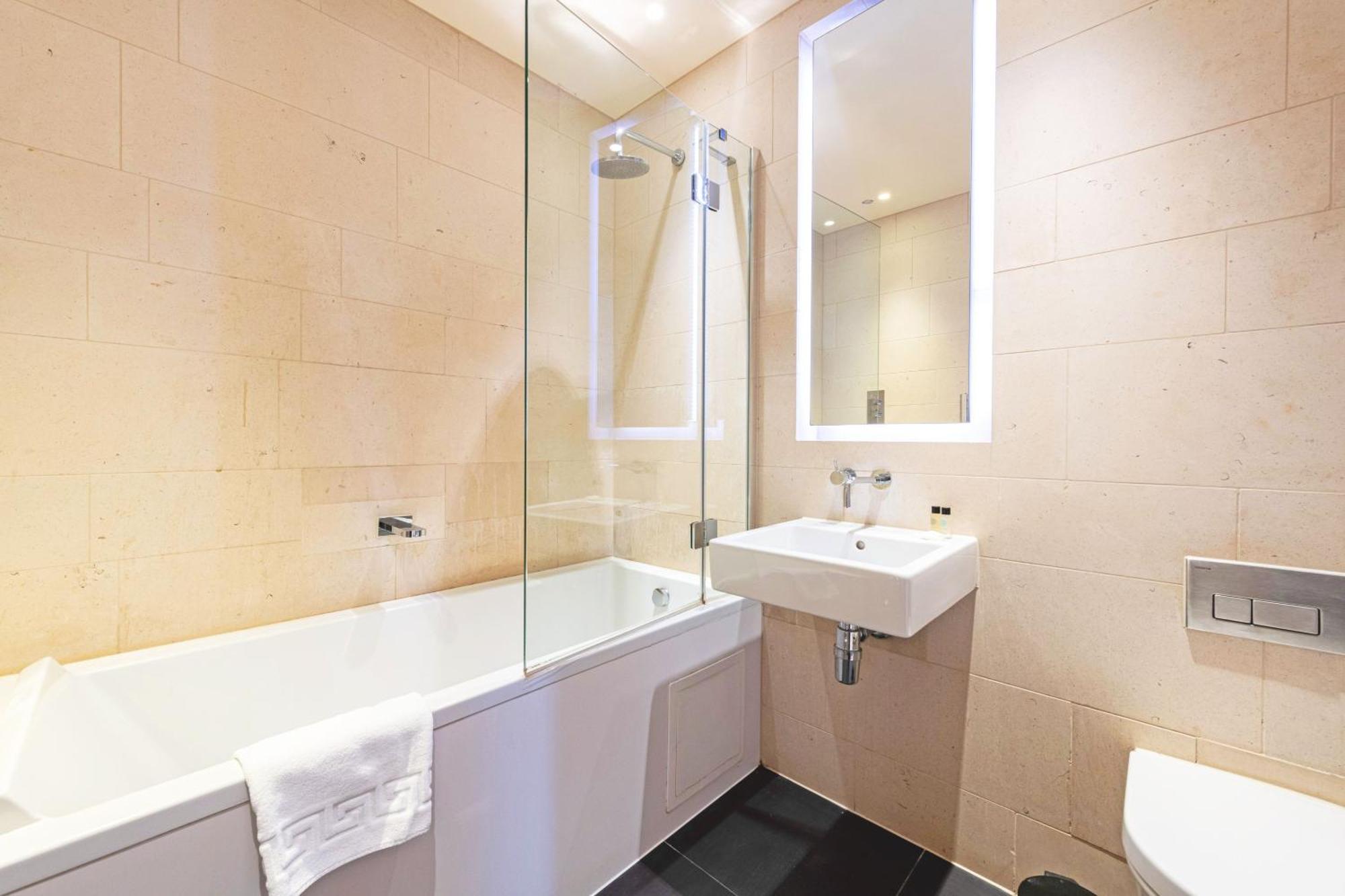 Waterloo - Modern & Spacious Near Waterloo Station Appartement Londres