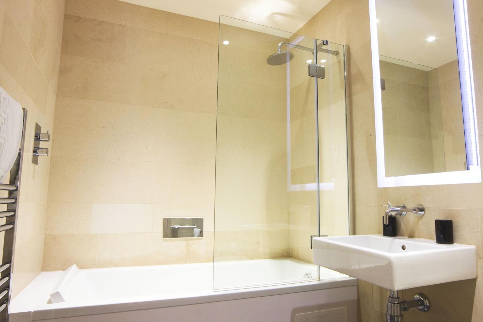 Waterloo - Modern & Spacious Near Waterloo Station Appartement